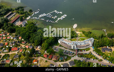 Luftaufnahme, untere Fleesensee mit Iberostar Hotel, Göhren-Lebbin, Mecklenburgische Seenplatte, gelegentlich Schweiz Stockfoto
