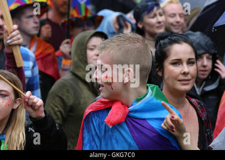 Glasgow Gay Pride 2016 Parade durch die Innenstadt Stockfoto