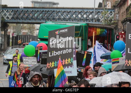 Glasgow Gay Pride 2016 Parade durch die Innenstadt Stockfoto