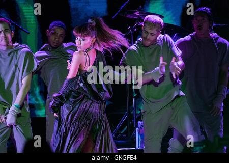 Wantagh, NY, USA. 20. August 2016. auf der Bühne für das Jahr 2016 der Billboard Hot 100 Festival - SA, Nikon am Jones Beach Theater, Wantagh, NY 20. August 2016. Bildnachweis: Steven Ferdman/Everett Collection/Alamy Live-Nachrichten Stockfoto