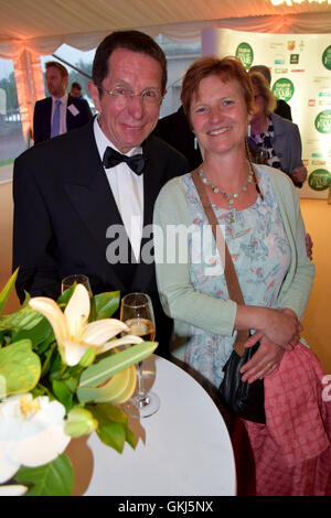 Besondere Gäste besuchen die Motor Sport Awards Dinner im The Royal Automobile Club Woodcote Park, Epsom mit: Atmosphäre wo: Epsom, Großbritannien: 31. Mai 2016 Stockfoto