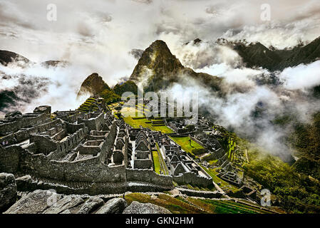 MACHU PICCHU, PERU - 31. Mai 2015: Blick von der alten Inca Stadt Machu Picchu. Das 15. Jahrhundert Inka Website. "verlorene Stadt der Stockfoto