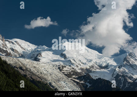 Mont-Blanc und Glacier des Bossons, Chamonix, Frankreich Stockfoto