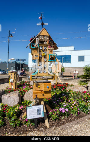 Ein Bug-Hotel in Teignmouth, Devon, UK. Stockfoto