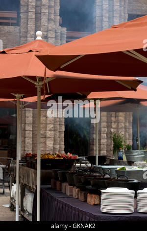 TUCSON, ARIZONA, USA, 10. April 2016: Blues, Biere und BBQ Sonntags-Brunch im Loews Ventana Canyon Resort in Tucson Stockfoto