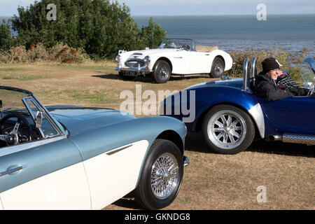 Autos auf dem Display auf Whitstable Classic Motor Show, Tankerton Pisten Kent UK Stockfoto