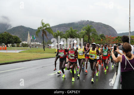 Rio De Janeiro, Brasilien. 21. August 2016. Gesamtansicht Marathon: Marathon der Männer im Sambodromo während der Rio 2016 Olympischen Spiele in Rio De Janeiro, Brasilien. © YUTAKA/AFLO SPORT/Alamy Live-Nachrichten Stockfoto