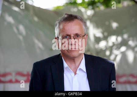 Edinburgh, UK. 22. August 2016. Edinburgh International Book Festival 9. Tag. Edinburgh International Book Festival findet statt in Charlotte Square Gardens. Edinburgh. Abgebildete Murray Pittock. Pako Mera/Alamy Live-Nachrichten Stockfoto