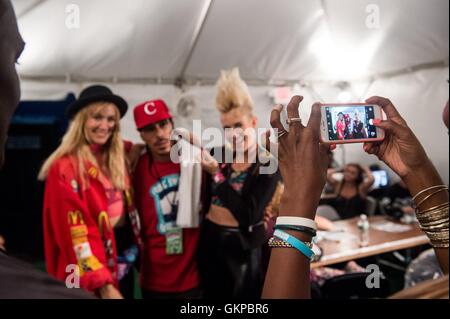 Wantagh, NY, USA. 21. August 2016. auf der Bühne für 2016 Billboard Hot 100 Festival - Sonne, Nikon am Jones Beach Theater, Wantagh, NY 21. August 2016. Bildnachweis: Steven Ferdman/Everett Collection/Alamy Live-Nachrichten Stockfoto