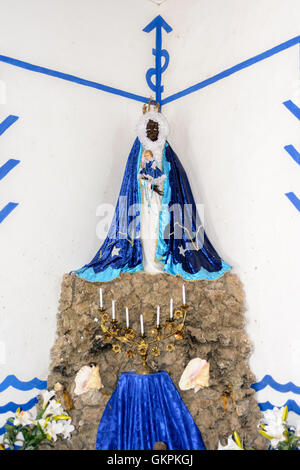 Santeria-Puppe in der Santería-Tempel in Trinidad, Sancti Spíritus, Kuba Stockfoto