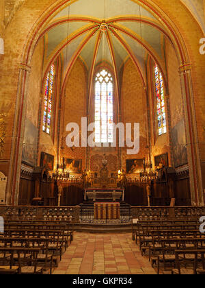 Interieur der Kirche St. Michel in Lagrasse, Languedoc Roussillon, Südfrankreich Stockfoto