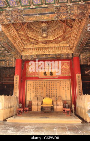 Kaisers Thron in Peking verbotene Stadt Stockfoto