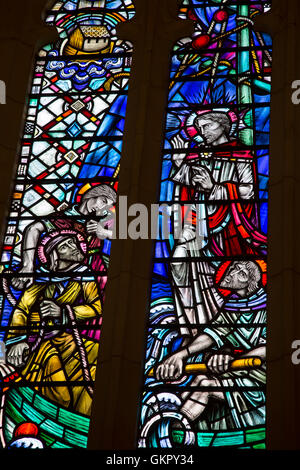 Glasfenster in der Sankt Salvators Kapelle Kirche; St Andrews; Fife; Schottland Stockfoto