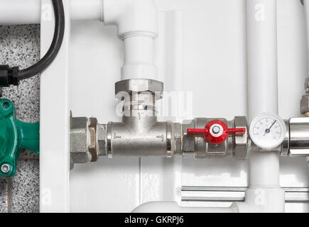 Detail des Heizsystems in einem Heizraum Nahaufnahme Foto Stockfoto