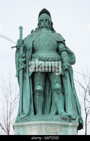 Ungarischen Heerführer John Hunyadi. Statue von ungarischen Bildhauer György Zala auf dem Millennium-Denkmal in der Heldenplatz in Budapest, Ungarn. Stockfoto