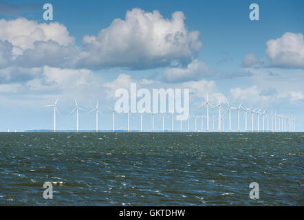 Windmühle Park in das Ijsselmeer vor dem Fischer-Dorf Urk Stockfoto