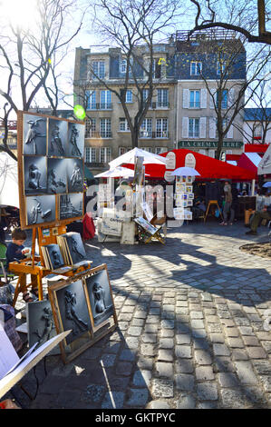 PARIS, Frankreich - 20. April 2015: Place du Tertre in Montmartre Stockfoto