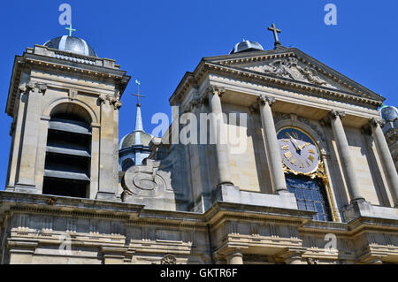 VERSAILLES, Frankreich - 19. April 2015: Kirche Notre-Dame, Versailles, Frankreich Stockfoto
