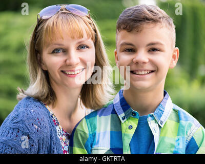 Mutter und Sohn Stockfoto