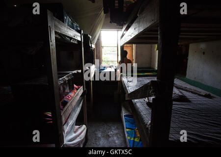 Schlafräume an einer Schule in Kasese, Uganda, Afrika Stockfoto