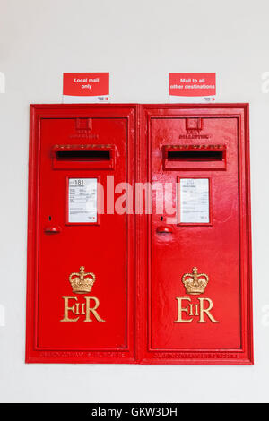 Vereinigtes Königreich, Kanalinseln, Jersey, St.Helier, Postamt Briefkästen Stockfoto