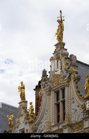 Moses und Justitia am Palais de Justice. Stockfoto