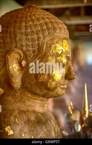 Buddha-Statue befindet sich am, die Luang Stupa, Vientiane, Laos Stockfoto