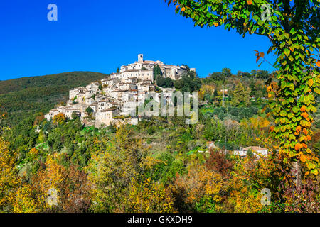 authentisches mittelalterliches Dorf Labro in der Provinz Rieti, Italien Stockfoto