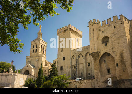 Der Palais des Papes oder päpstlichen Palast in Avignon, Frankreich Stockfoto