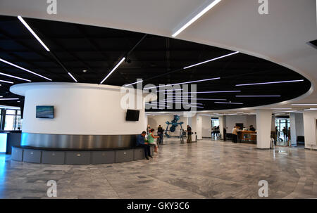 Berlin, Deutschland. 23. August 2016. Im Foyer des Zeiss-Grossplanetarium in Berlin, Deutschland, 23. August 2016. Nach 2 Jahren der Renovierung ist das Planetarium am 25 August wiedereröffnet. Foto: Jens Kalaene/Dpa/Alamy Live News Stockfoto