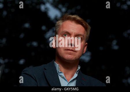 Edinburgh, UK. 23. August 2016. Edinburgh International Book Festival 9. Tag. Edinburgh International Book Festival findet statt in Charlotte Square Gardens. Edinburgh. Abgebildete Anthony Cartwright. Bildnachweis: Pako Mera/Alamy Live-Nachrichten Stockfoto