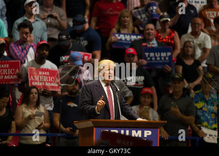 Austin, Texas, USA. 23. August 2016. Präsidentschaftskandidat Donald Trump spricht auf einer Kundgebung der Kampagne im Travis County Exposition Center in Austin, Texas am 23. August 2016. Bildnachweis: Scott W. Coleman/ZUMA Draht/Alamy Live-Nachrichten Stockfoto