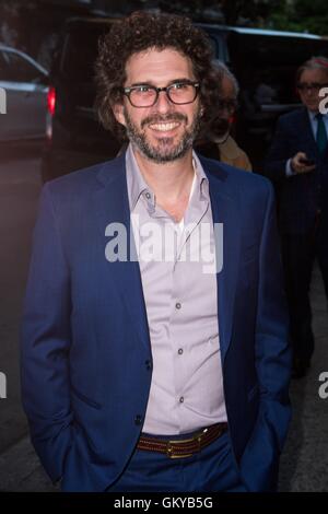 New York, NY, USA. 23. August 2016. Joshua Marston unterwegs für Promi-Schnappschüsse - di, New York, NY 23. August 2016. Bildnachweis: Steven Ferdman/Everett Collection/Alamy Live-Nachrichten Stockfoto