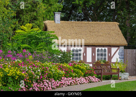 Berghütte in den englischen Garten, Assiniboine Park, Winnipeg, Manitoba, Kanada. Stockfoto