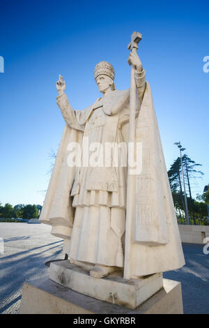 Statue von Papst Pius XII (1876-1958) im Heiligtum von Fatima in Portugal. Stockfoto