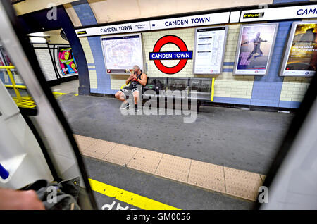 London England, UK. U-Bahnstation Camden Town Stockfoto