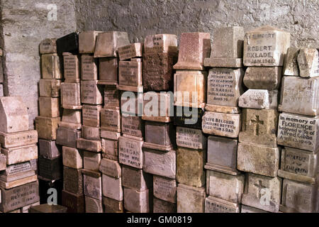 Krypta in Arnos Vale Cemetery in Bristol Stockfoto