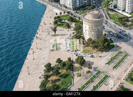 Luftaufnahme des weißen Turms quadratisch, in Thessaloniki, Griechenland Stockfoto