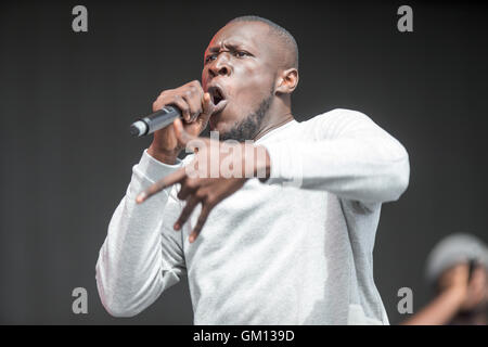 Rapper Stormzy (Michael Omari) erklingt im Hylands Park in Chelmsford, Essex, in diesem Jahre V FESTIVAL Stockfoto