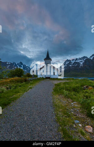 Sildpollnes Kirche auf der Sildpollneset Halbinsel, Lofoten Inseln, Norwegen. Stockfoto