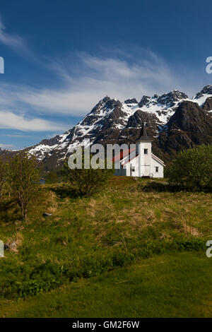 Sildpollnes Kirche auf der Sildpollneset Halbinsel, Lofoten Inseln, Norwegen. Stockfoto