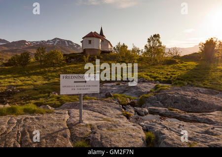 Sildpollnes Kirche auf der Sildpollneset Halbinsel, Lofoten Inseln, Norwegen. Stockfoto