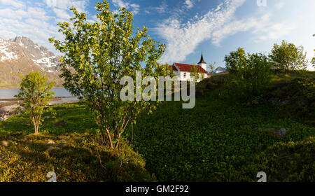 Sildpollnes Kirche auf der Sildpollneset Halbinsel, Lofoten Inseln, Norwegen. Stockfoto