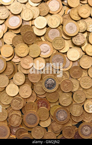 Ein Pfund und zwei Pfund-Münzen Stockfoto