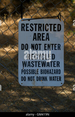 Geschützten Bereich anmelden - recyceltes Abwasser, Biohazard. Kalifornien USA Stockfoto