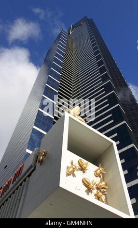 Eureka Tower Nahaufnahme in Melbourne Australia.One der höchsten Wohngebäude der Welt. Stockfoto