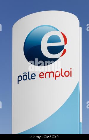 Pole Emploi Zeichen auf einem Panel Frankreich Stockfoto