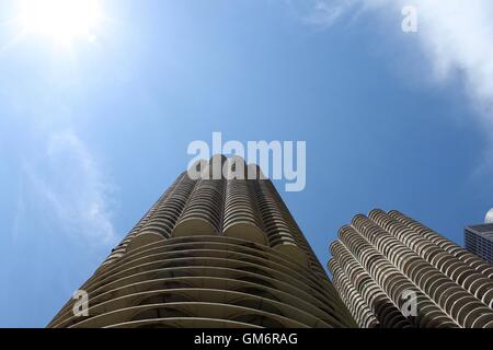 Marina City thront Chicago Stockfoto