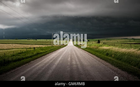 Schwerer Sturm und Road - Iowa, Midwest Stockfoto