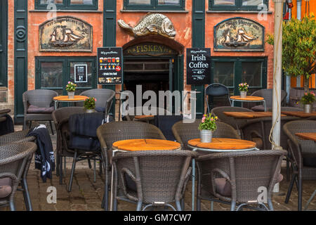 Bar am Nyhavn Kanal Nyhavn Kopenhagen Dänemark Stockfoto